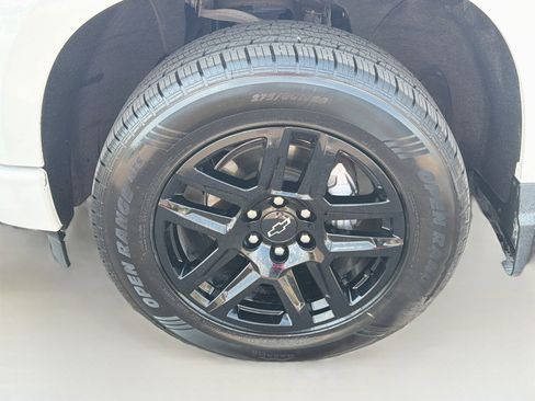 Used 2022 Chevrolet Silverado 1500 RST AWD/4WD image 11