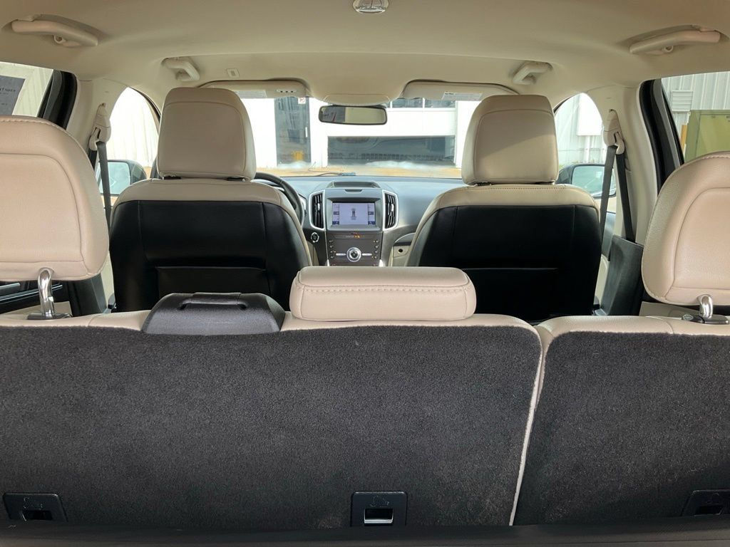 Used 2020 Ford Edge Titanium w/ Cargo Accessory Package FWD image 28