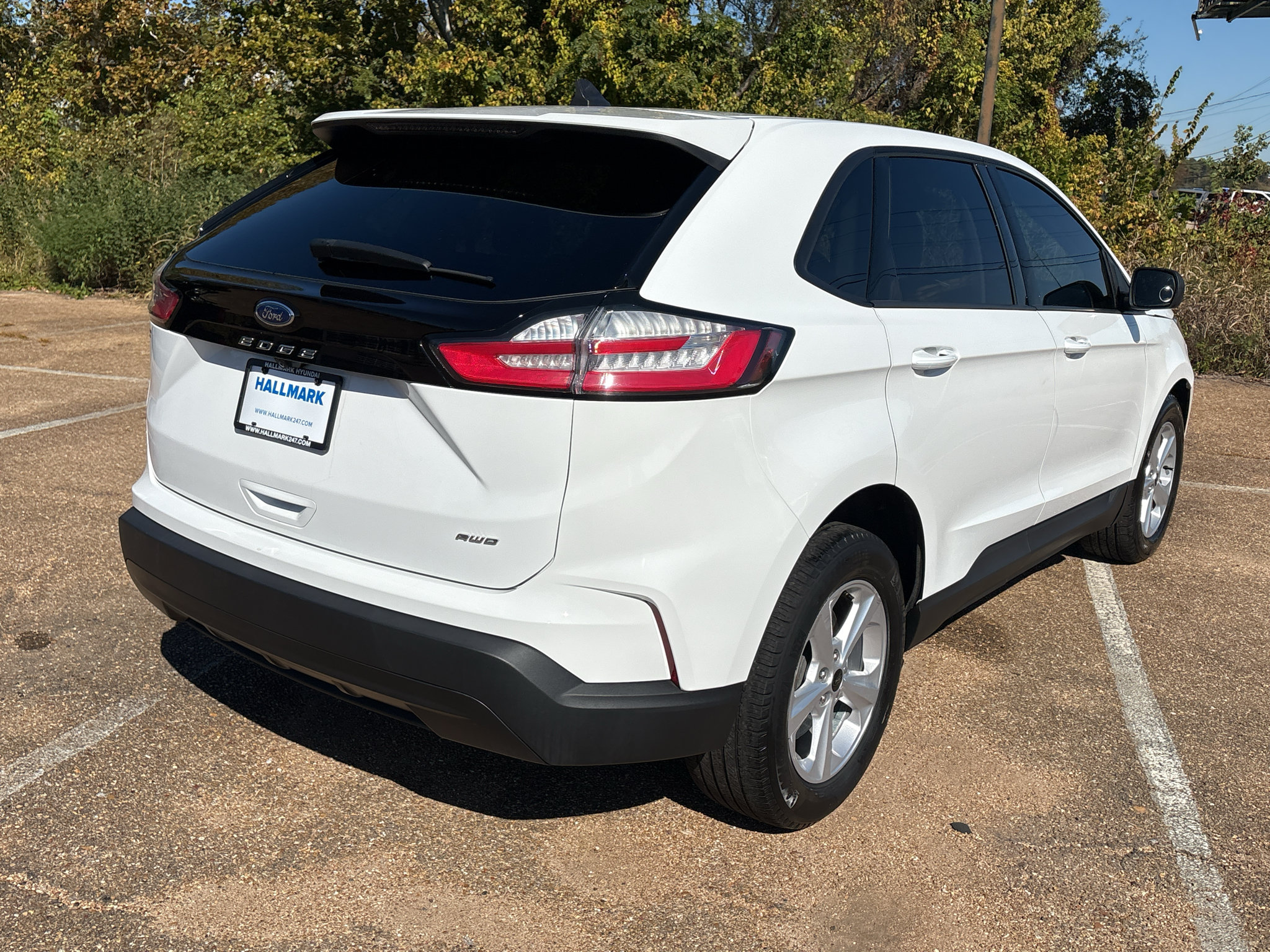 Used 2024 Ford Edge SE AWD/4WD image 5