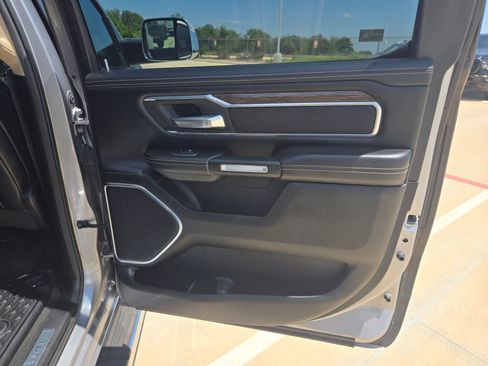 Used 2020 RAM 1500 Laramie AWD/4WD image 22