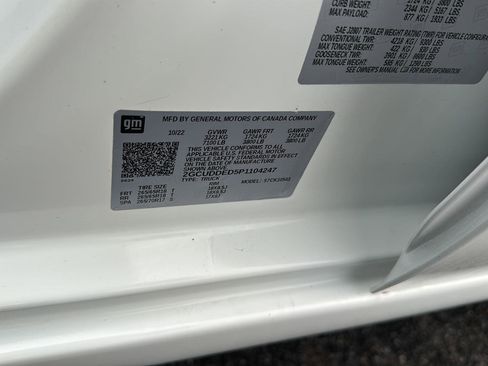 Used 2023 Chevrolet Silverado 1500 LT image 38