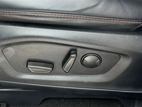 Used 2025 Ford Explorer ST-Line AWD/4WD image 23