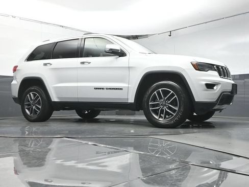 Used 2019 Jeep Grand Cherokee Limited w/ Luxury Group II AWD/4WD image 32