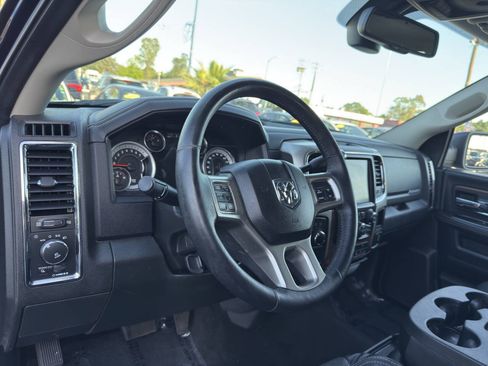 Used 2015 RAM 2500 Laramie AWD/4WD image 17