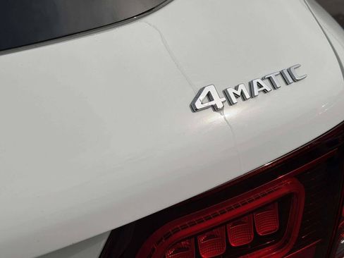 Used 2020 Mercedes-Benz GLC 300 4MATIC image 6