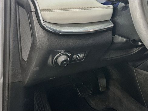 Used 2023 Jeep Compass Limited w/ Sun and Sound Group AWD/4WD image 17