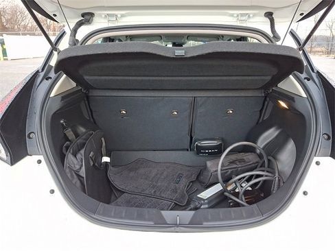 Used 2024 Nissan Leaf S image 29