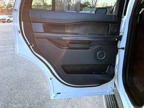 Used 2020 Ford Expedition Limited w/ Equipment Group 302A image 24