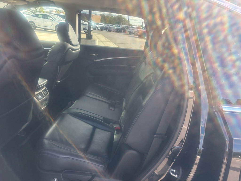 Used 2017 Acura MDX w/ Technology Package AWD/4WD image 19