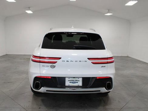 Used 2025 Genesis GV70 2.5T AWD/4WD image 8