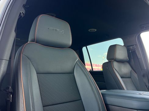 New 2026 GMC Yukon XL AT4 image 17