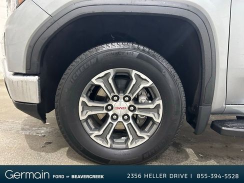 Used 2023 GMC Sierra 1500 SLT image 12