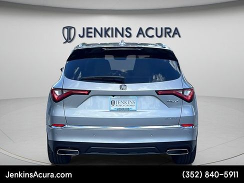 Used 2023 Acura MDX w/ Advance Package AWD/4WD image 4