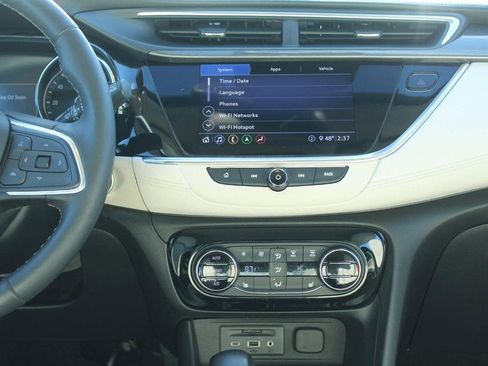 Used 2020 Buick Encore GX Essence w/ Advanced Technology Package image 16