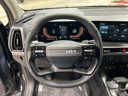 New 2026 Kia Sorento LX image 13