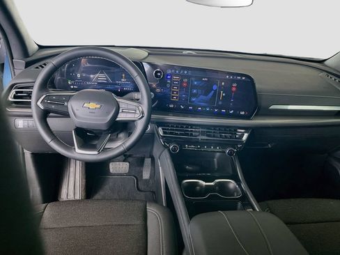 Used 2026 Chevrolet Traverse LT FWD image 22