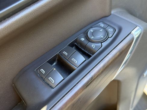 Used 2019 GMC Sierra 1500 SLT w/ SLT Premium Plus Package image 16