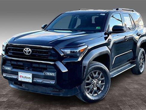 Used 2025 Toyota 4Runner SR5 image 3
