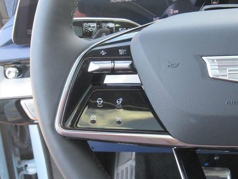 New 2026 Cadillac Optiq Sport 2 image 18