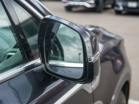 Used 2022 Kia Sorento S FWD image 9