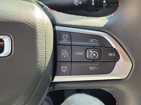 Used 2024 Jeep Compass Trailhawk image 15