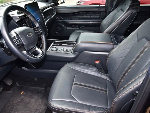 Used 2023 Ford Expedition Max Platinum image 10