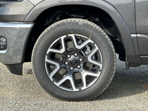 New 2026 RAM 1500 Laramie AWD/4WD image 24
