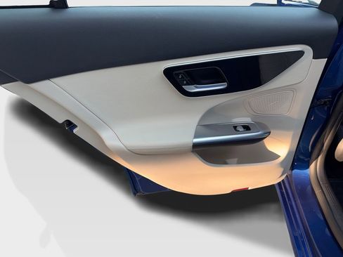 Used 2023 Mercedes-Benz C 300 4MATIC Sedan image 35