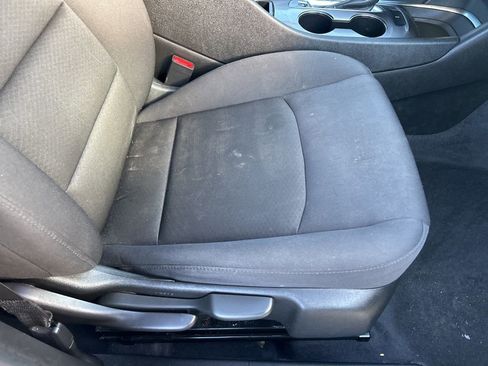 Used 2022 Chevrolet Malibu LT image 36