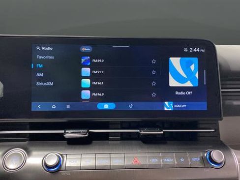 Certified 2025 Hyundai Kona SEL AWD/4WD image 15