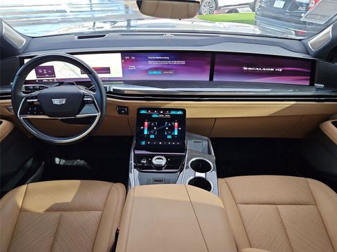 New 2025 Cadillac Escalade IQ Sport 2 AWD/4WD image 8