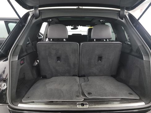 Used 2017 Audi Q7 3.0T Premium Plus w/ Premium Plus Package image 12