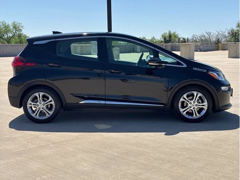 Used 2017 Chevrolet Bolt LT FWD image 9