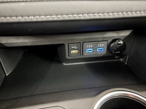 Used 2022 Toyota Highlander XLE FWD image 26