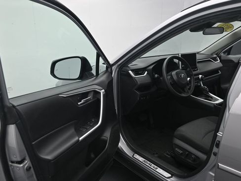 Used 2023 Toyota RAV4 XLE w/ Protection Package (TMS) FWD image 12