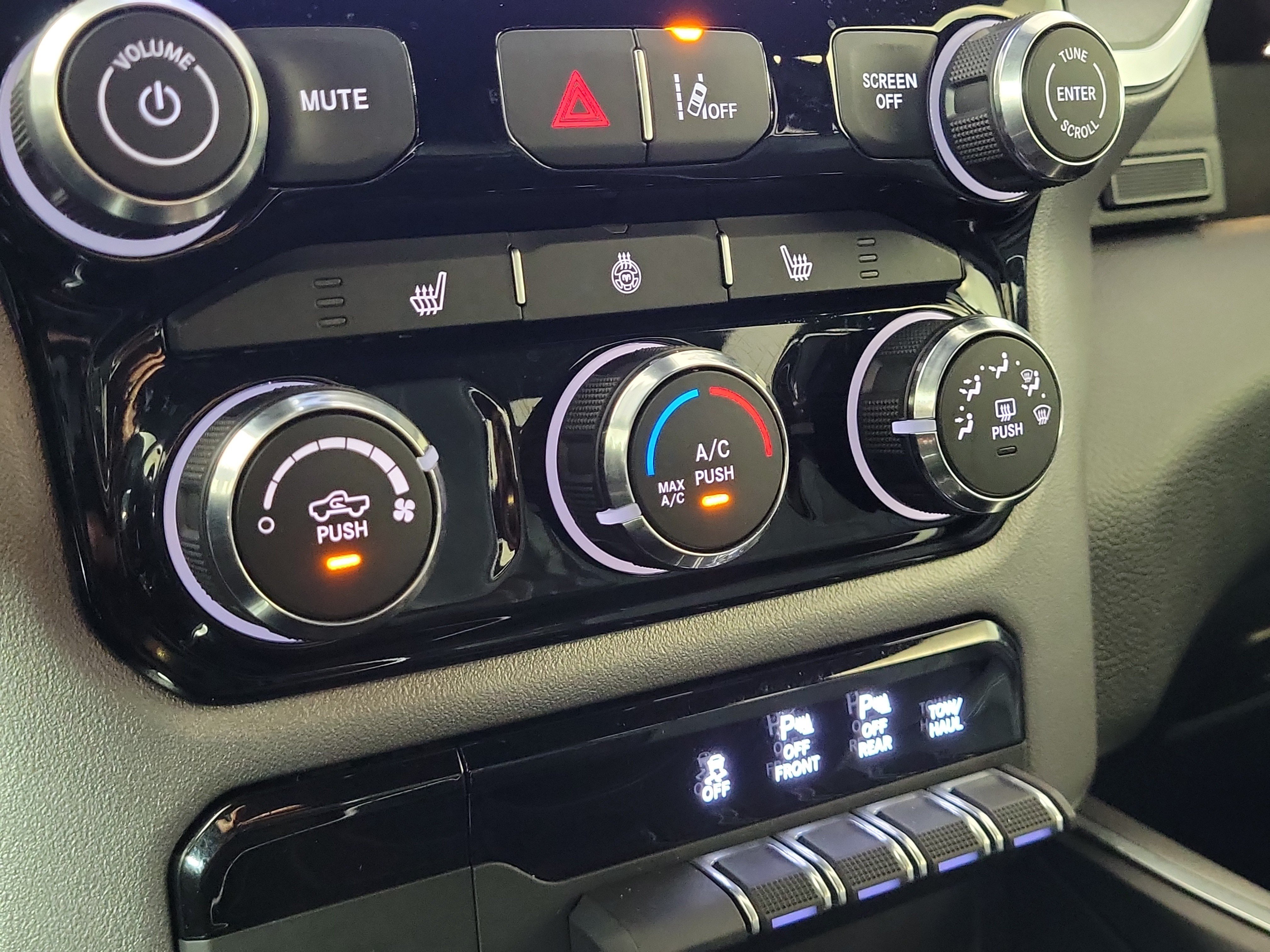 Used 2026 RAM 1500 Big Horn w/ Night Edition RWD image 20