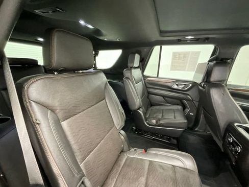 Used 2023 Chevrolet Tahoe High Country AWD/4WD image 16