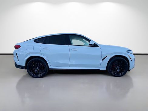 New 2026 BMW X6 xDrive40i w/ Executive Package image 2