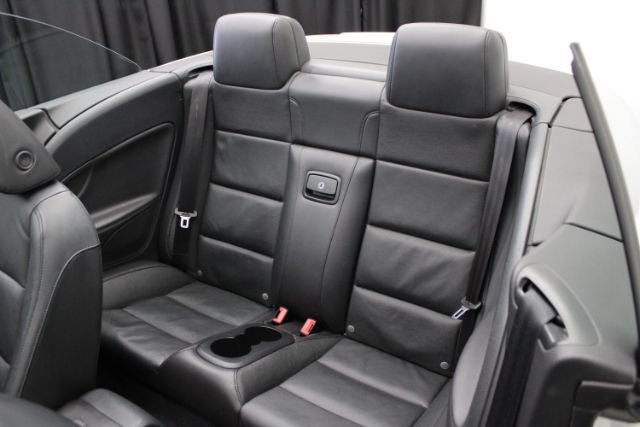 Used 2013 Volkswagen Eos Executive FWD image 20