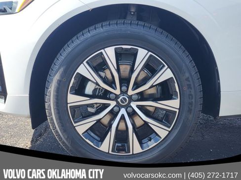 Certified 2024 Volvo XC60 B5 Core w/ Protection Package Premier AWD/4WD image 10