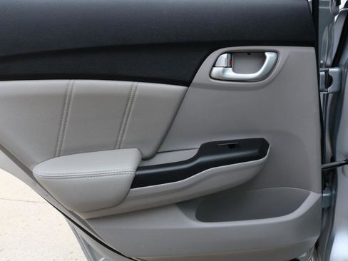 Used 2015 Honda Civic EX-L image 37