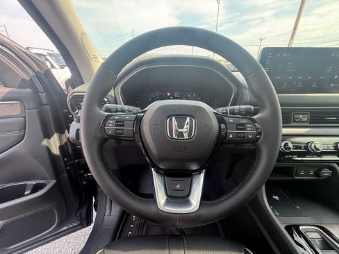 Used 2026 Honda Pilot Elite image 17