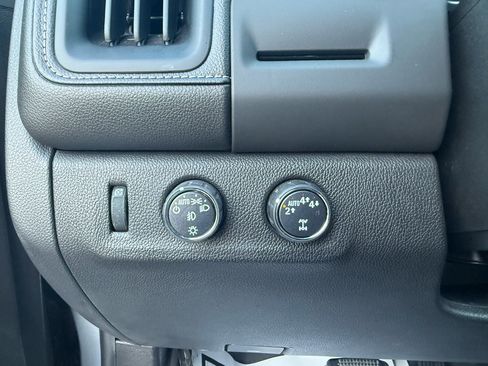 Used 2019 GMC Canyon SLT w/ Driver Alert Package image 16