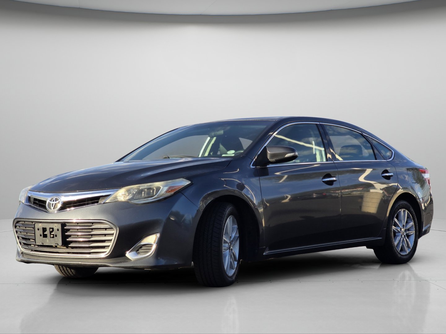 Used 2013 Toyota Avalon XLE FWD image 15