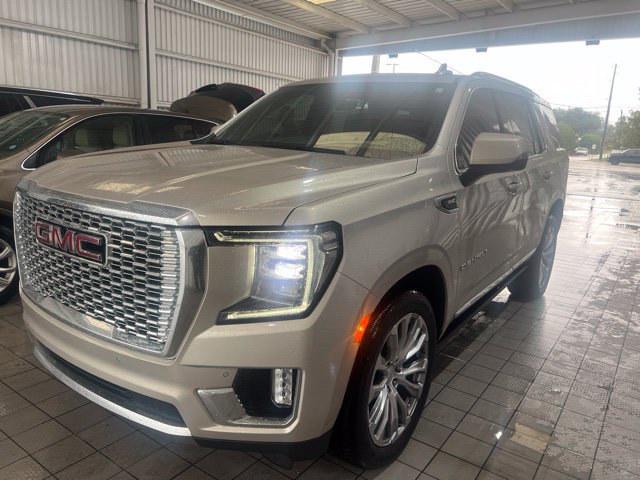 Used 2023 GMC Yukon Denali w/ Denali Reserve Package AWD/4WD image 1