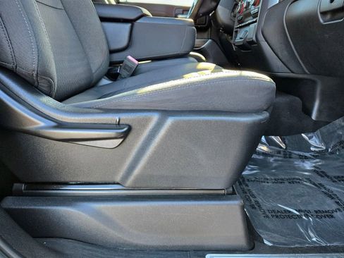 Used 2019 Chevrolet Silverado 1500 LT w/ Texas Edition image 42