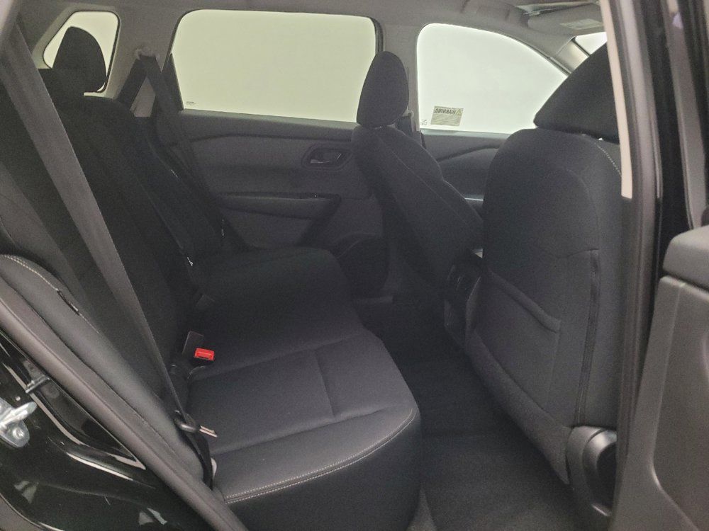 Used 2024 Nissan Rogue S FWD image 19