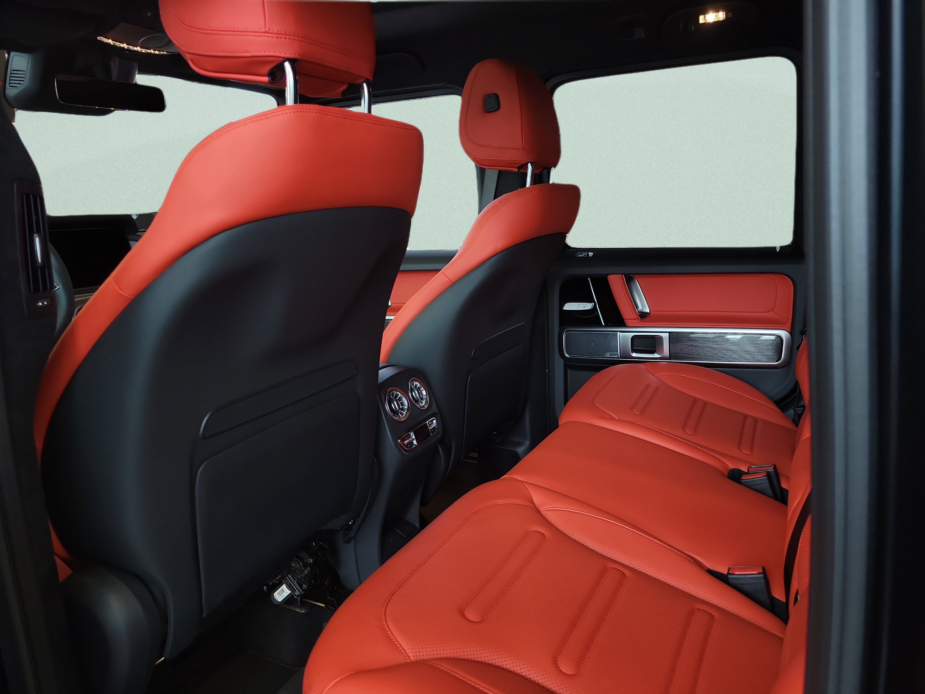New 2027 Mercedes-Benz G 580 e image 10
