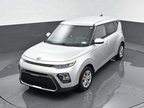 Used 2021 Kia Soul LX FWD image 18