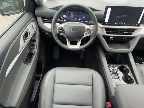 New 2026 Ford Explorer Active image 10